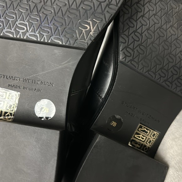 STUART WEITZMAN BOLD CLASSIC ANKLE BOOTS SIZE 7B - Picture 9 of 9